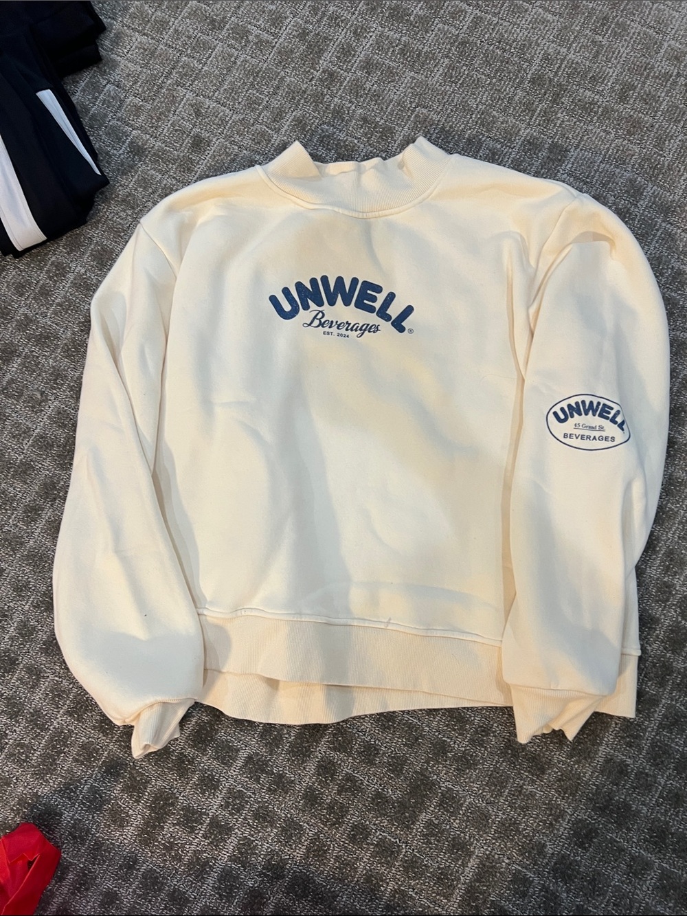 UNWELL Beverages Cream Crewneck Sweatshirt